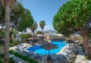 Lees alles over Hotel Alkyoni Beach  in de plaats Naxos stad op Naxos voor je vakantie in 2025
