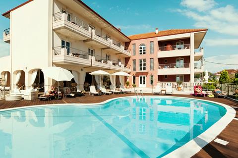 Lees alles over Hotel Ammos Bay  in de plaats Ammoudia op Epirus voor je vakantie in 2025