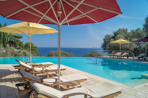 Lees alles over Hotel Armonia Bay in de plaats Kokkari op Samos voor je vakantie in 2027