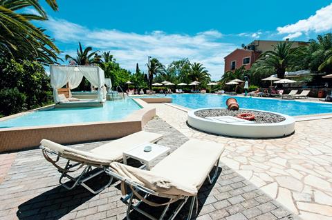 Lees alles over Hotel Art Debono  in de plaats Gouvia op Corfu voor je vakantie in 2025