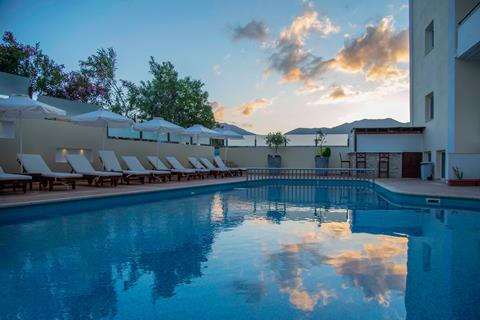 Lees alles over Hotel Astron Princess  in de plaats Pigadia op Karpathos voor je vakantie in 2025