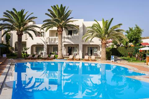 Lees alles over Hotel Atlantica Amalthia Beach Resort  in de plaats Agia Marina op Kreta voor je vakantie in 2025