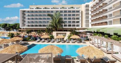 Lees alles over Hotel Aubamar Suites & Spa by Pabisa  in de plaats Playa de Palma op Mallorca voor je vakantie in 2025