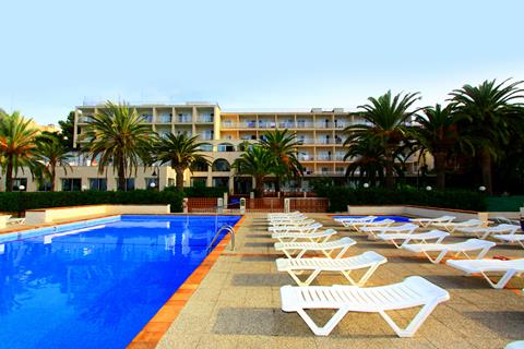 Lees alles over Hotel BG Nautico Ebeso  in de plaats Figueretas op Ibiza voor je vakantie in 2025