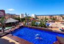 Lees alles over Hotel Best Jacaranda in de plaats Costa Adeje op Tenerife voor je vakantie in 2027