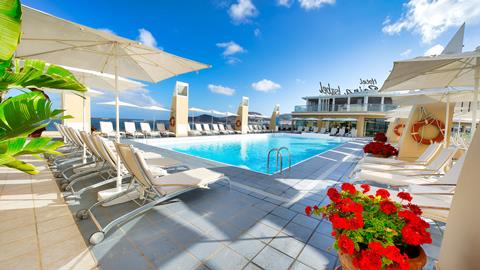 Lees alles over Hotel Bull Reina Isabel & Spa in de plaats Las Palmas de Gran Canaria op Gran Canaria voor je vakantie in 2027