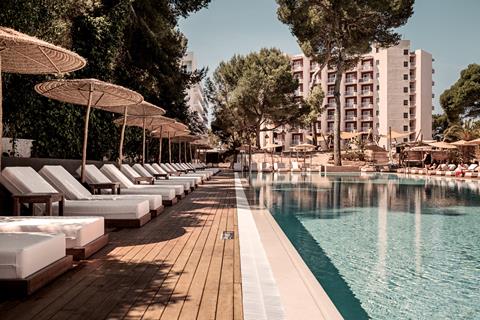 Lees alles over Hotel Caramelo Palma Beach  in de plaats Playa de Palma op Mallorca voor je vakantie in 2025