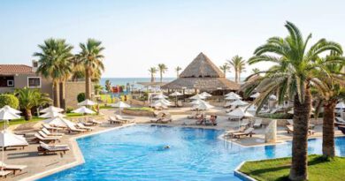 Lees alles over Hotel Creta Paradise in de plaats Platanias op Kreta voor je vakantie in 2027