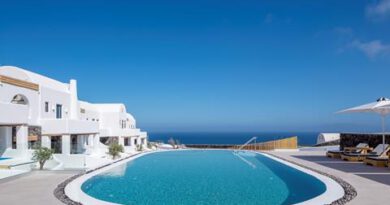 Lees alles over Hotel Elea Resort in de plaats Oia op Santorini voor je vakantie in 2027