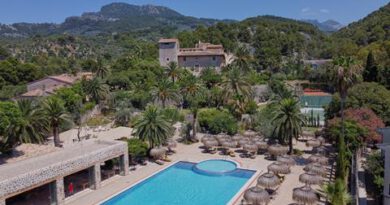 Lees alles over Hotel Es Port  in de plaats Puerto de Sóller op Mallorca voor je vakantie in 2025