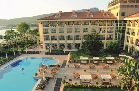 Lees alles over Hotel Fame Residence Kemer & Spa in de plaats Kemer op Turkse Rivièra voor je vakantie in 2027