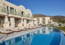 Lees alles over Hotel Grand Bay Beach Resort in de plaats Kolimbari op Kreta voor je vakantie in 2027