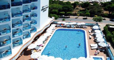 Lees alles over Hotel Grand Zaman Beach  in de plaats Alanya op Turkse Rivièra voor je vakantie in 2025