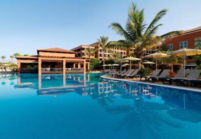 Lees alles over Hotel H10 Costa Adeje Palace in de plaats Costa Adeje op Tenerife voor je vakantie in 2027