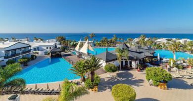 Lees alles over Hotel H10 Rubicon Palace in de plaats Playa Blanca op Lanzarote voor je vakantie in 2027