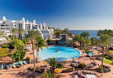 Lees alles over Hotel H10 Timanfaya Palace in de plaats Playa Blanca op Lanzarote voor je vakantie in 2027
