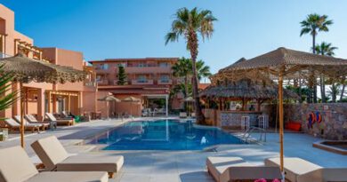 Lees alles over Hotel High Beach in de plaats Malia op Kreta voor je vakantie in 2027