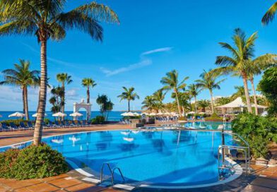 Lees alles over Hotel Hipotels Natura Palace  in de plaats Playa Blanca op Lanzarote voor je vakantie in 2025