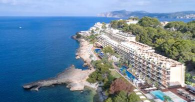 Lees alles over Hotel Iberostar Selection Jardin del Sol Suites  in de plaats Costa de la Calma op Mallorca voor je vakantie in 2025