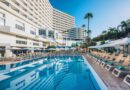 Lees alles over Hotel Iberostar Waves Bouganville Playa in de plaats Costa Adeje op Tenerife voor je vakantie in 2027