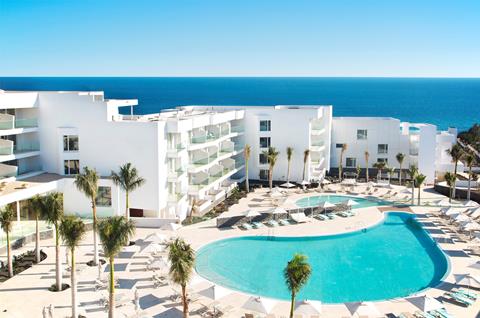 Lees alles over Hotel Lava Beach in de plaats Puerto del Carmen op Lanzarote voor je vakantie in 2027