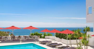 Lees alles over Hotel Lithos in de plaats Pythagorion op Samos voor je vakantie in 2027