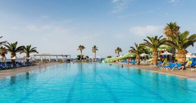 Lees alles over Hotel Lyttos Beach in de plaats Analipsi op Kreta voor je vakantie in 2027