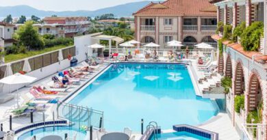 Lees alles over Hotel Meandros Boutique Hotel & Spa  in de plaats Kalamaki op Zakynthos voor je vakantie in 2025