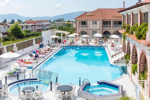 Lees alles over Hotel Meandros Boutique Hotel & Spa  in de plaats Kalamaki op Zakynthos voor je vakantie in 2025