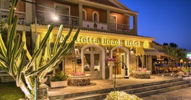 Lees alles over Hotel Molfetta Beach in de plaats Gouvia op Corfu voor je vakantie in 2027