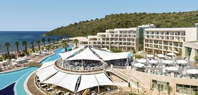 Lees alles over Hotel Paloma Pasha in de plaats Özdere op Noord-Egeïsche Kust voor je vakantie in 2027