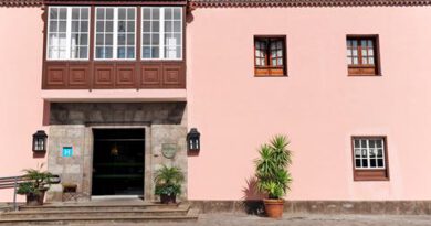 Lees alles over Hotel Parador de La Palma in de plaats Brena Baja op La Palma voor je vakantie in 2027