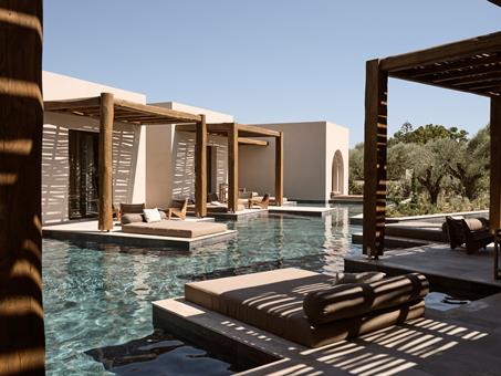 Lees alles over Hotel Pierros Verde in de plaats Agios Sostis op Zakynthos voor je vakantie in 2027