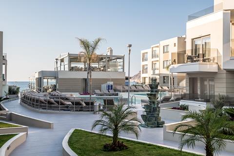Lees alles over Hotel Porto Platanias Beach Luxury Selection in de plaats Platanias op Kreta voor je vakantie in 2027