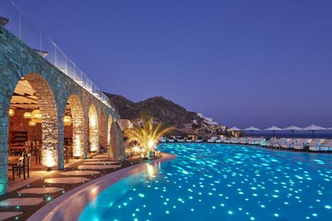 Lees alles over Hotel Royal Myconian Resort  in de plaats Elia Beach op Mykonos voor je vakantie in 2025