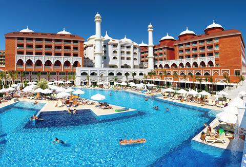 Lees alles over Hotel Royal Taj Mahal in de plaats Side op Turkse Rivièra voor je vakantie in 2027