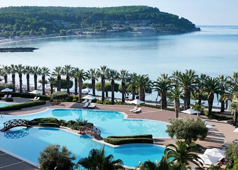 Lees alles over Hotel Sani Beach  in de plaats Kassandra op Chalkidiki voor je vakantie in 2025