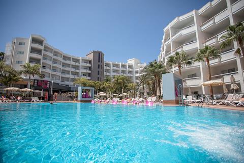 Lees alles over Hotel Servatur Don Miguel  in de plaats Playa del Inglés op Gran Canaria voor je vakantie in 2025