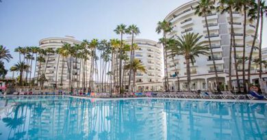 Lees alles over Hotel Servatur Waikiki in de plaats Playa del Inglés op Gran Canaria voor je vakantie in 2027