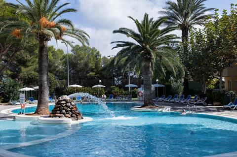 Lees alles over Hotel Spa Sagitario Playa  in de plaats Cala Blanca op Menorca voor je vakantie in 2025