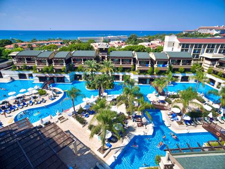 Lees alles over Hotel Sunis Kumkoy Beach Resort in de plaats Side op Turkse Rivièra voor je vakantie in 2027