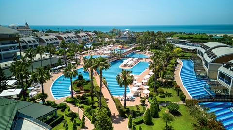 Lees alles over Hotel TUI MAGIC LIFE Jacaranda  in de plaats Side op Turkse Rivièra voor je vakantie in 2025