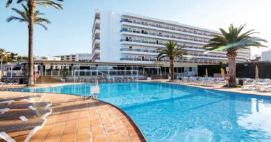 Lees alles over Hotel TUI SUNEO Caribe  in de plaats Es Canar op Ibiza voor je vakantie in 2025