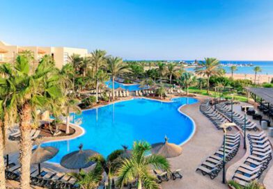 Lees alles over Hotel Barceló Fuerteventura Mar in de plaats Caleta de Fuste op Fuerteventura voor je vakantie in 2027