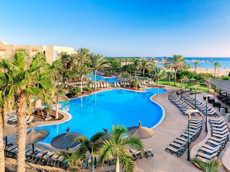 Lees alles over Hotel Barceló Fuerteventura Mar in de plaats Caleta de Fuste op Fuerteventura voor je vakantie in 2027