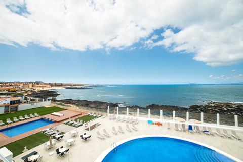 Lees alles over Hotel Hotel Boutique TAO Caleta Mar  in de plaats Corralejo op Fuerteventura voor je vakantie in 2025