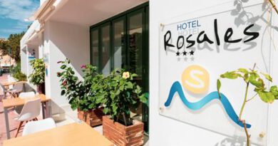 Lees alles over Hotel Rosales  in de plaats Es Pujols op Formentera voor je vakantie in 2025