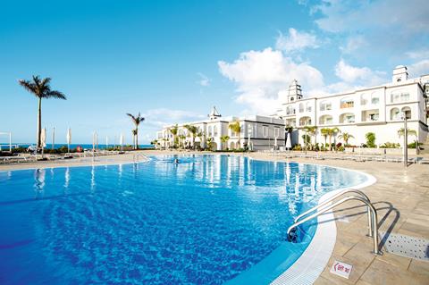 Lees alles over Hotel Royal Palm Resort & Spa in de plaats Playa de Esquinzo op Fuerteventura voor je vakantie in 2027