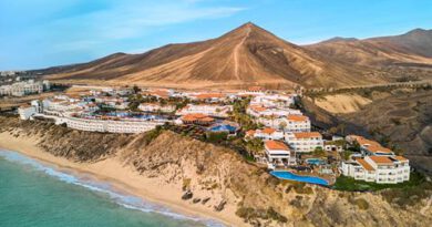 Lees alles over Hotel TUI MAGIC LIFE Fuerteventura  in de plaats Playa de Esquinzo op Fuerteventura voor je vakantie in 2025
